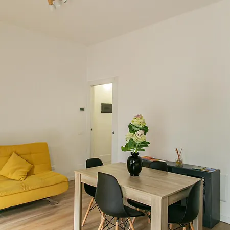 Fiera アパート *