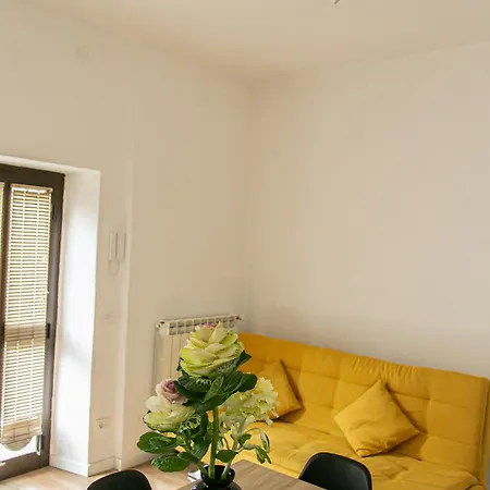 Fiera アパート *